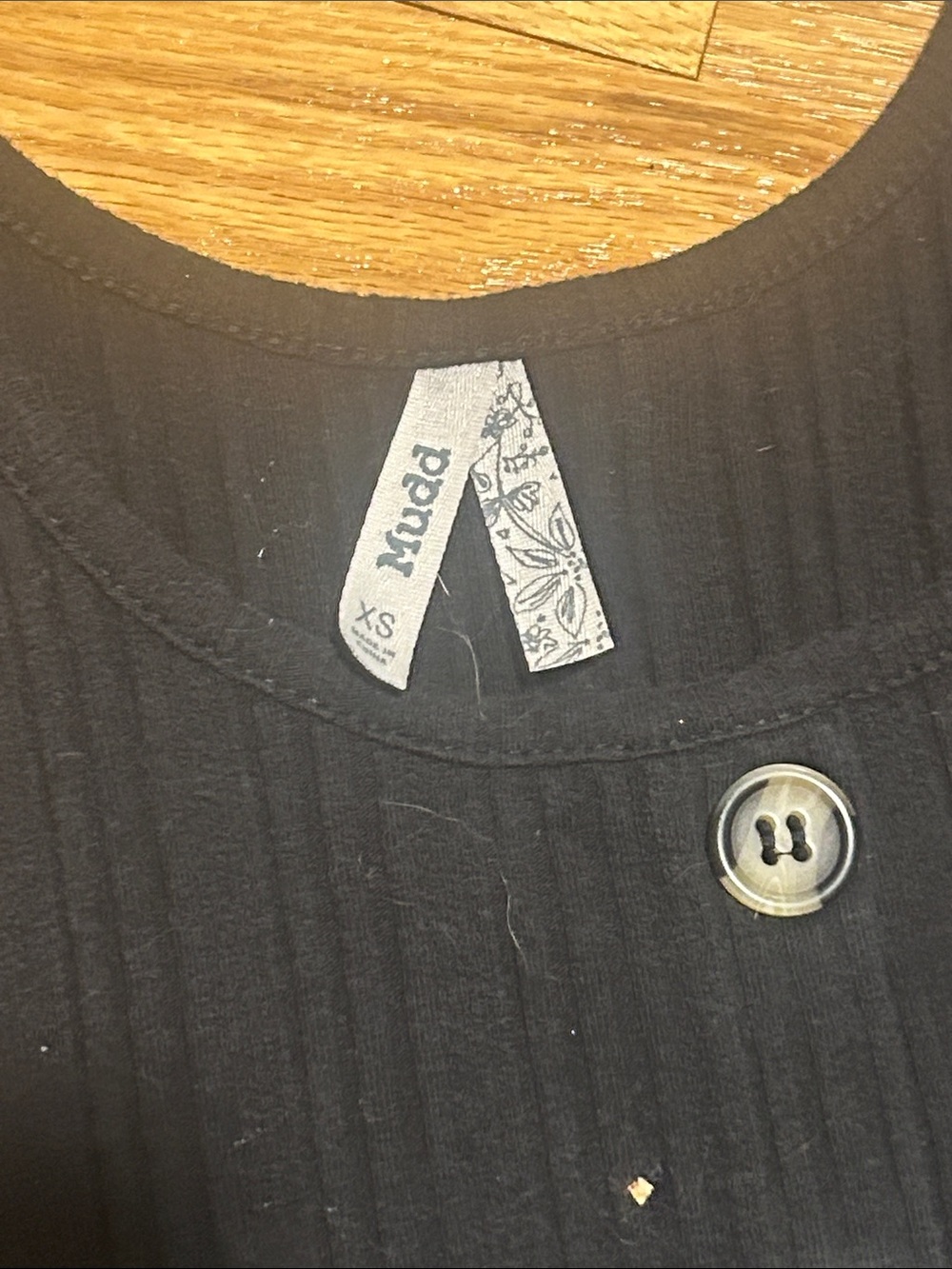Mudd Black Ribbed Button-Front Tank - Picture 2 of 3